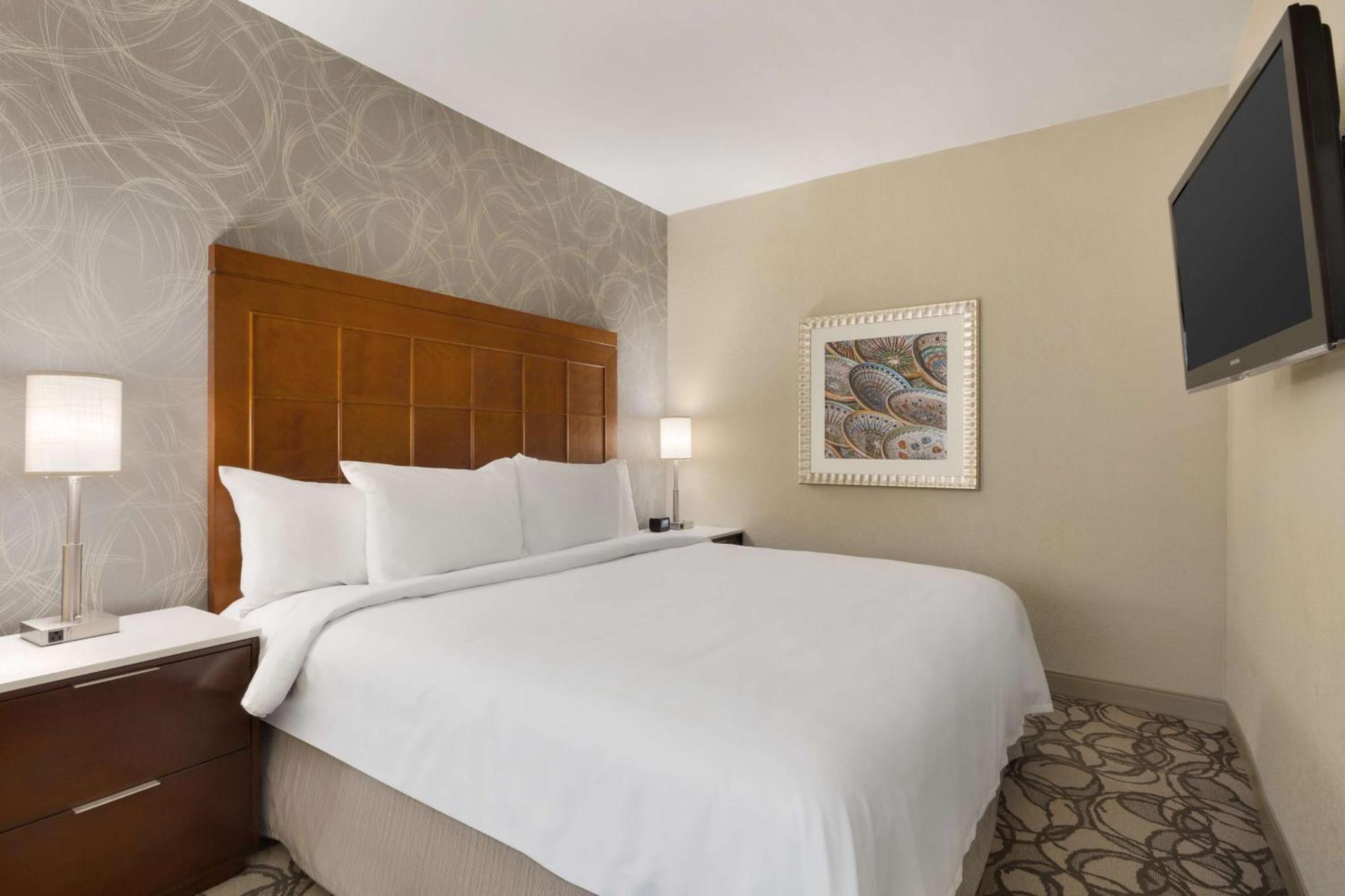 Embassy Suites San Antonio Airport Екстериор снимка